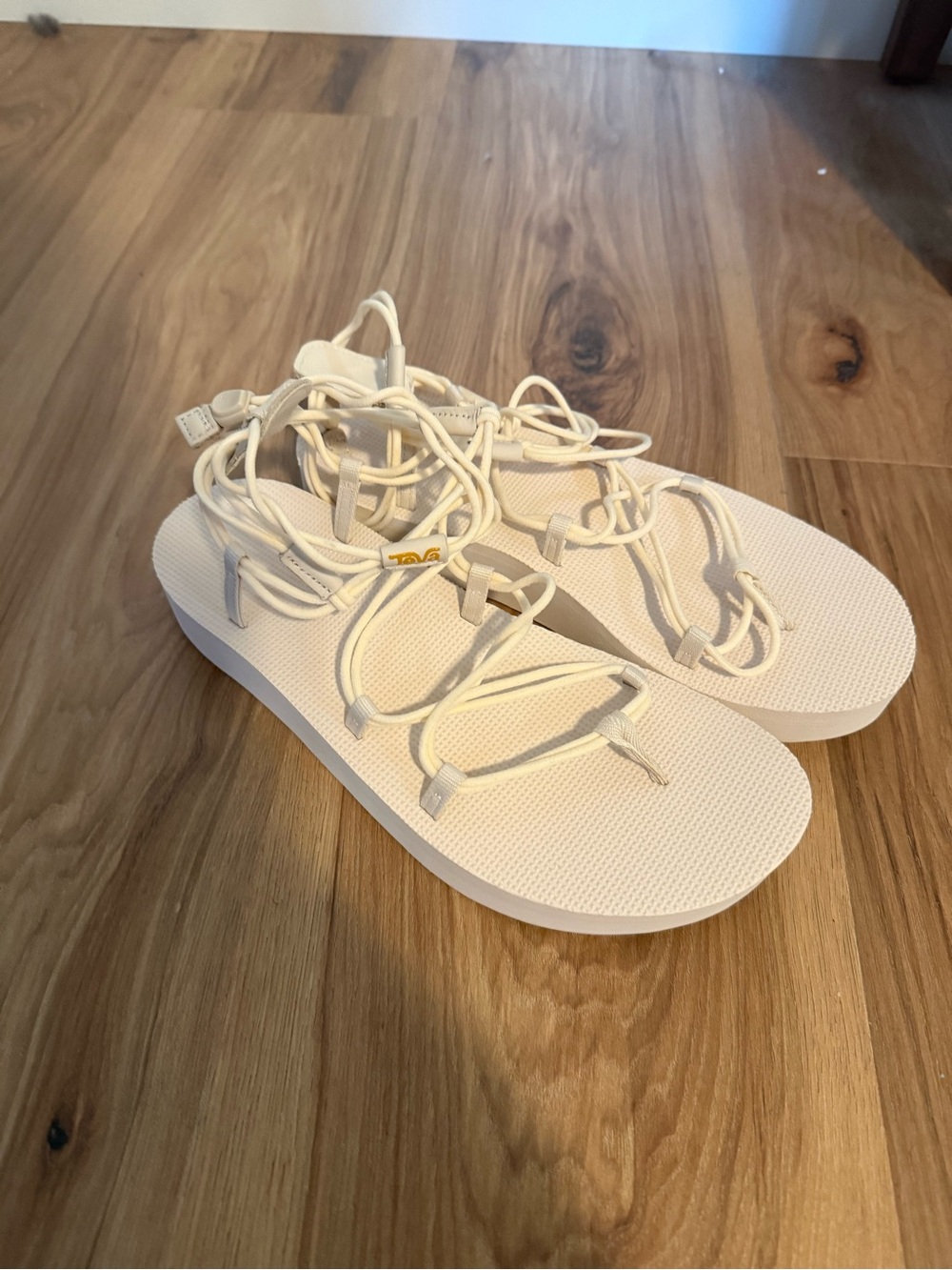 Teva Women's Midform Infinity Sandal Coconut Cream Strappy Lace-Up Sandals